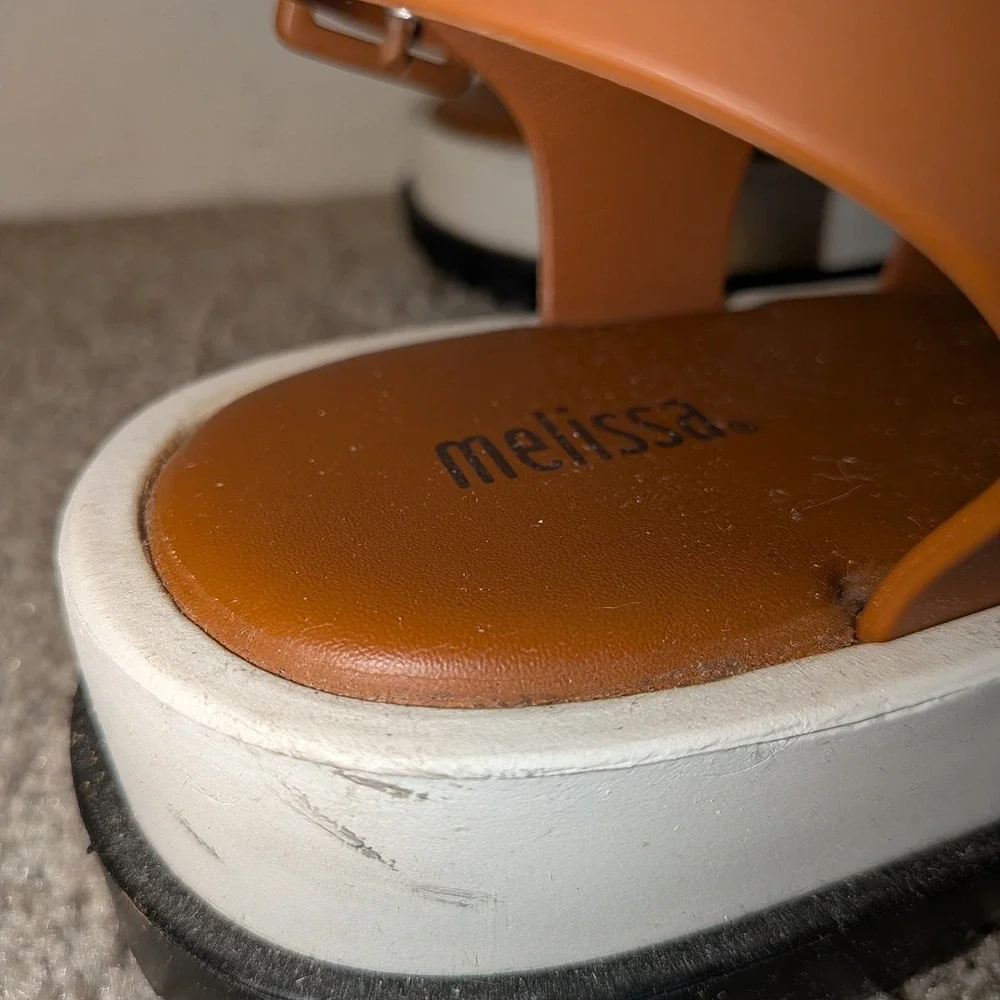 Melissa possession platform